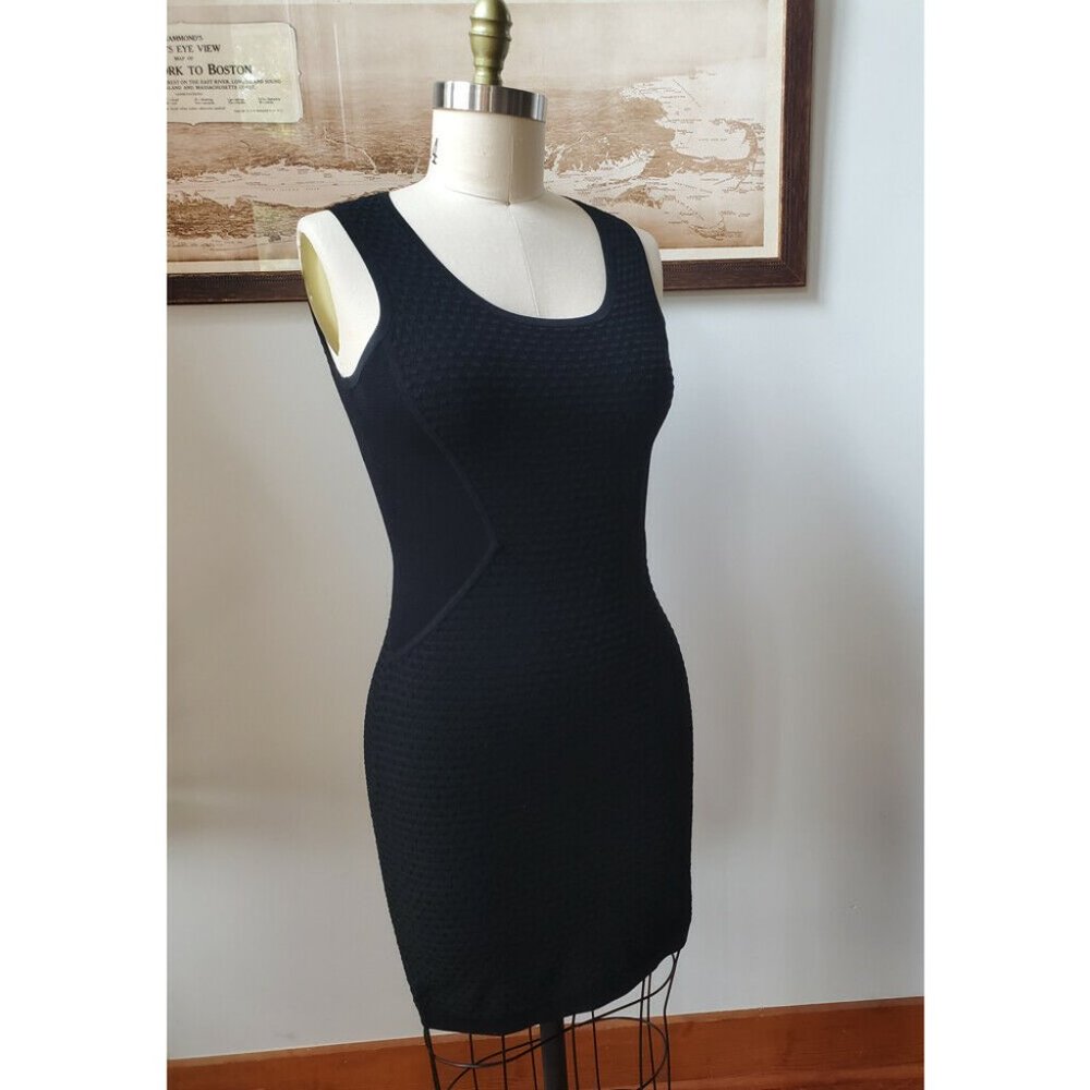 🎉 HP 🎉Rag & Bone Classic Black Fitted Bodycon Sleeveless Black Shift Dress - S